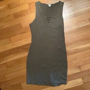 Garage medium green dress